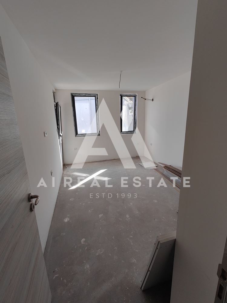 Тристаен апартамент в идеалния център на гр. Плевен! - 0