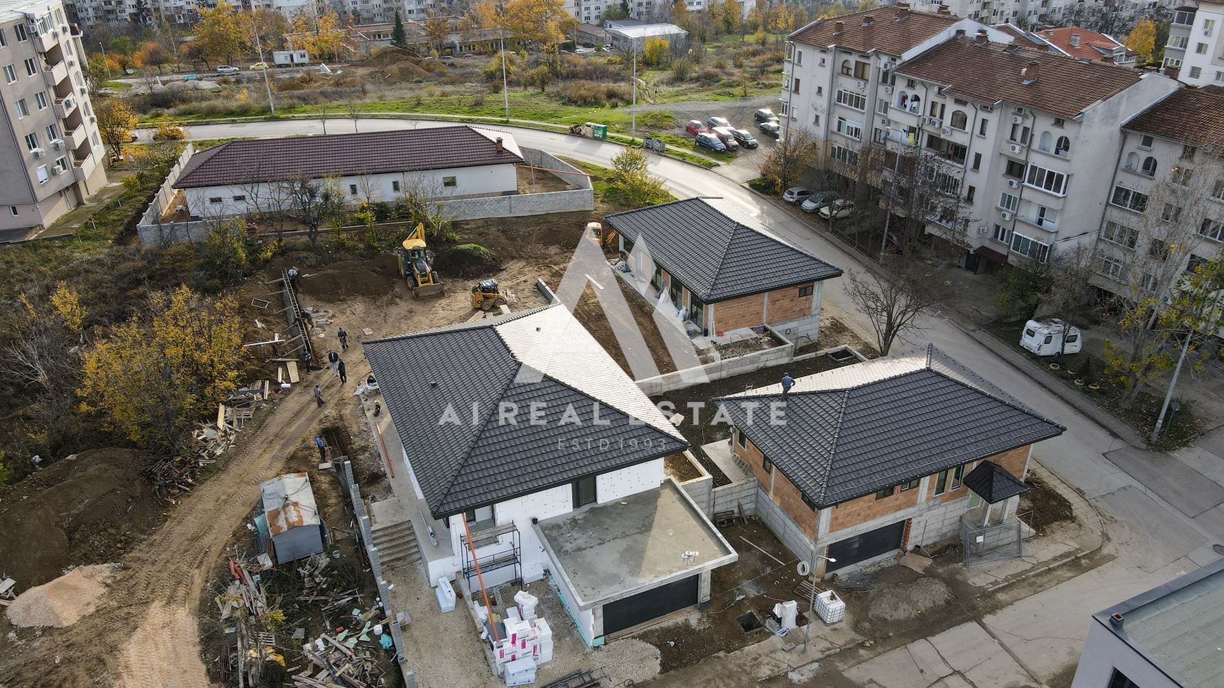 Нова къща с двоен гараж и двор гр.Плевен, ул.Трите бора - АКТ 14 ! - 0