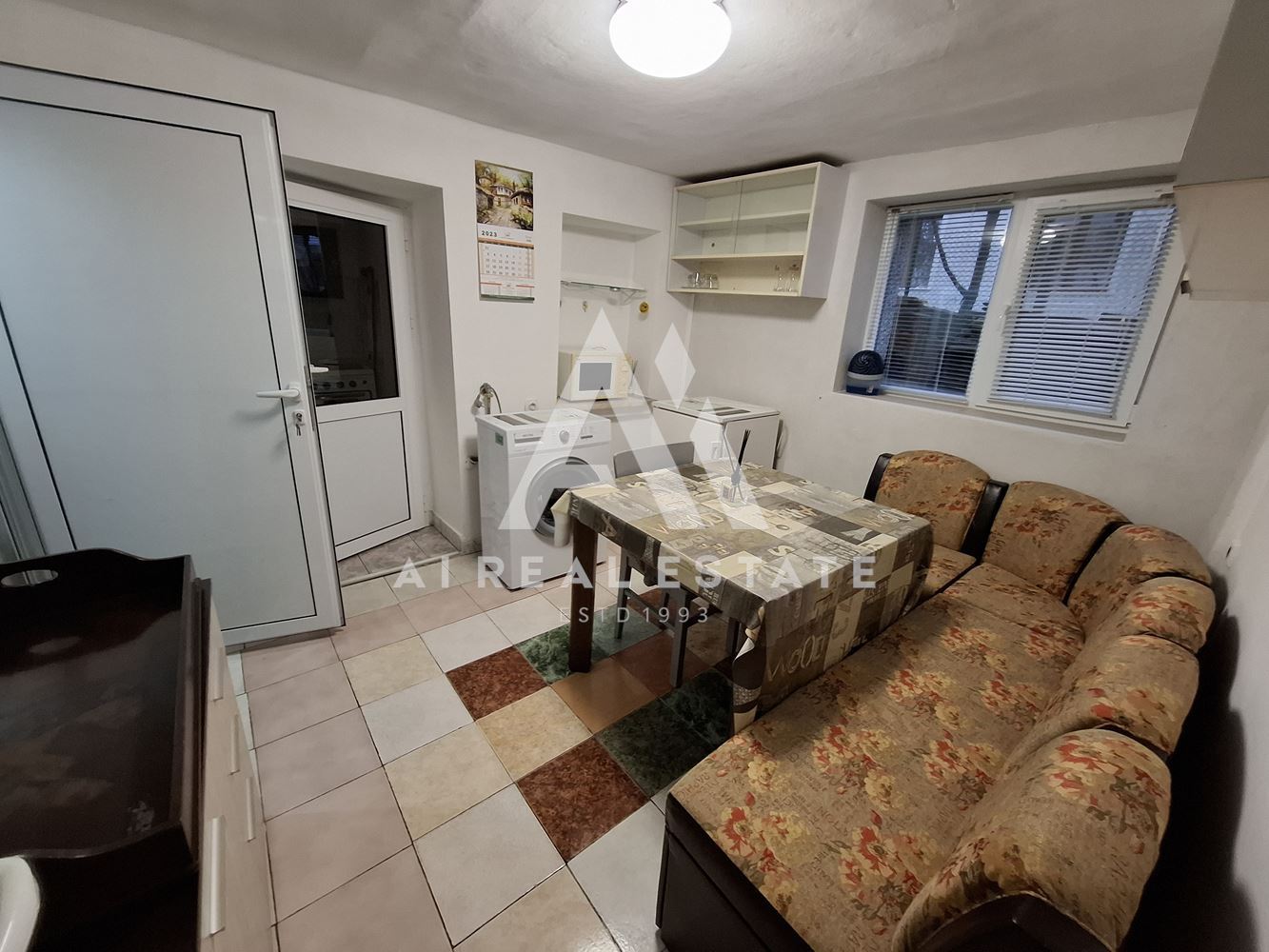 Апартамент под наем в семейна къща! - 0