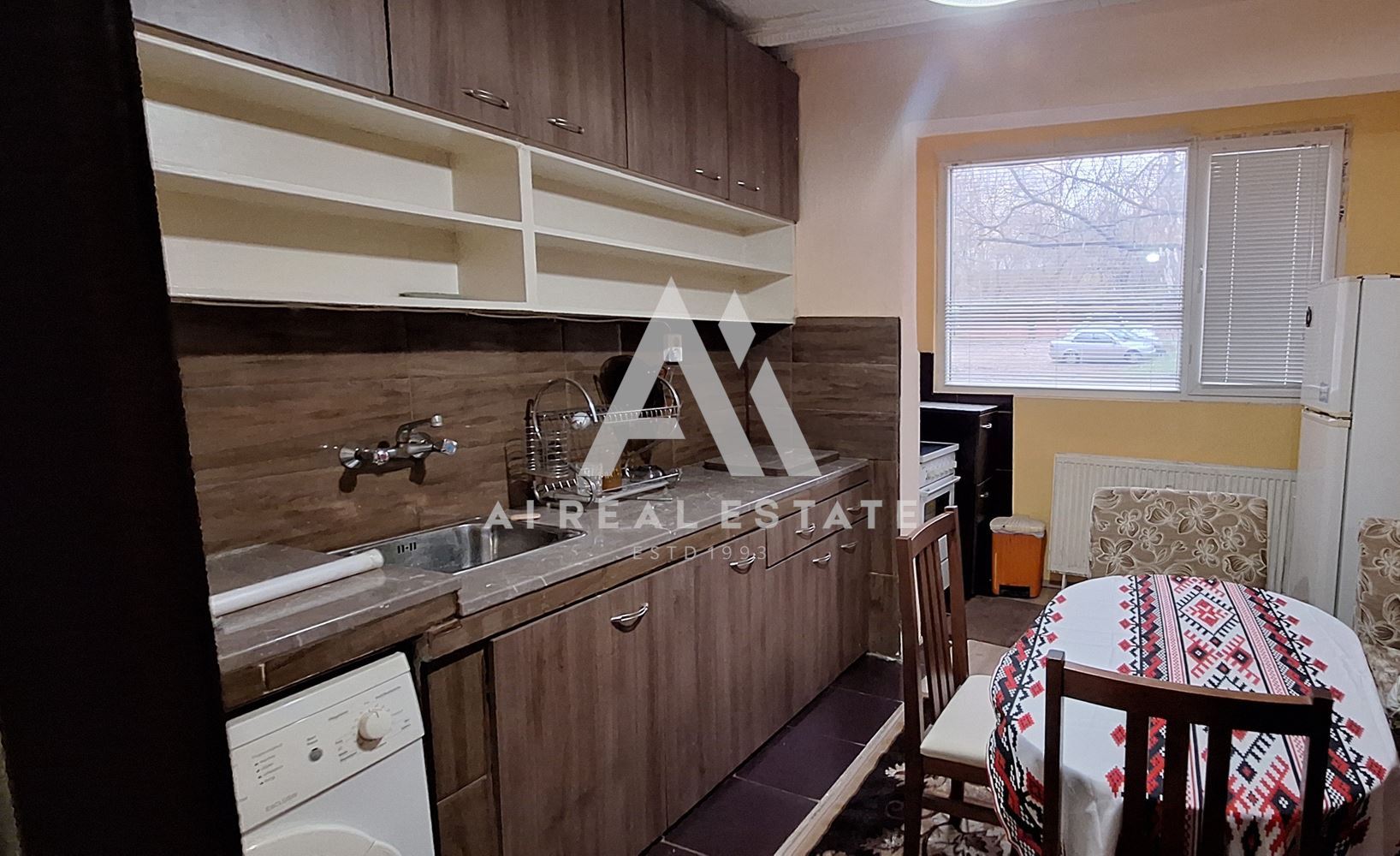 двустаен апартамент под наем - 0