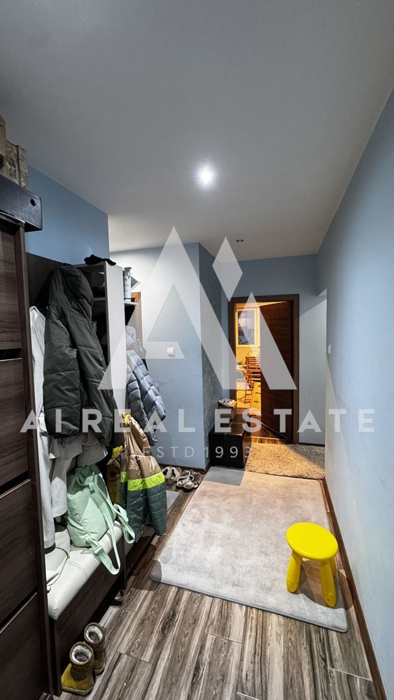 Тристаен апартамент с югоизточно изложение в гр. Плевен - 0