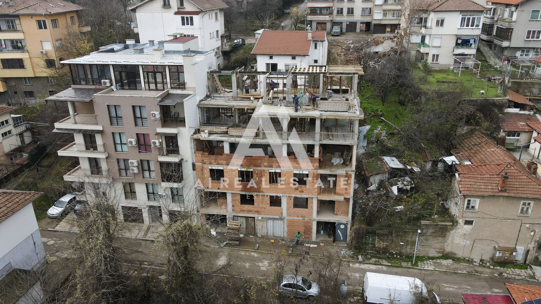 Двустаен апартамент в бутикова сграда Maison 19 - 0