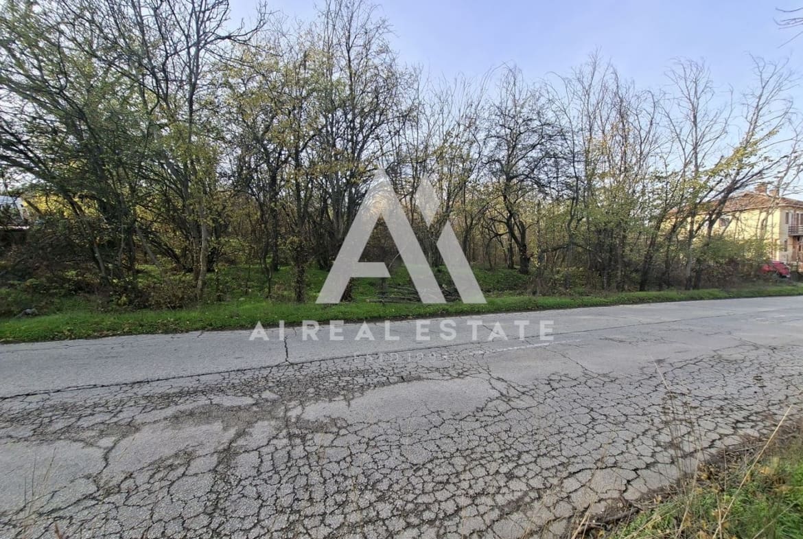 ПАРЦЕЛ СТРАЖАТА - 0