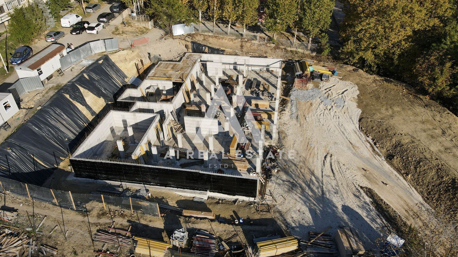 Тристаен в Саут Вю Резиденс - Дружба 1 - 0