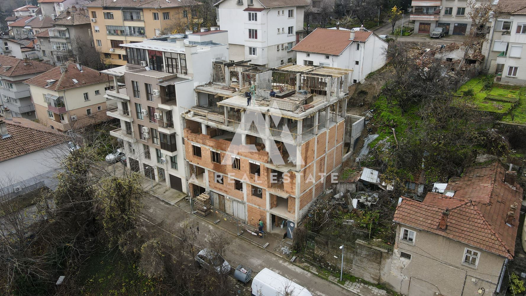 Тристаен апартамент в бутикова сграда Maison 19 - 0