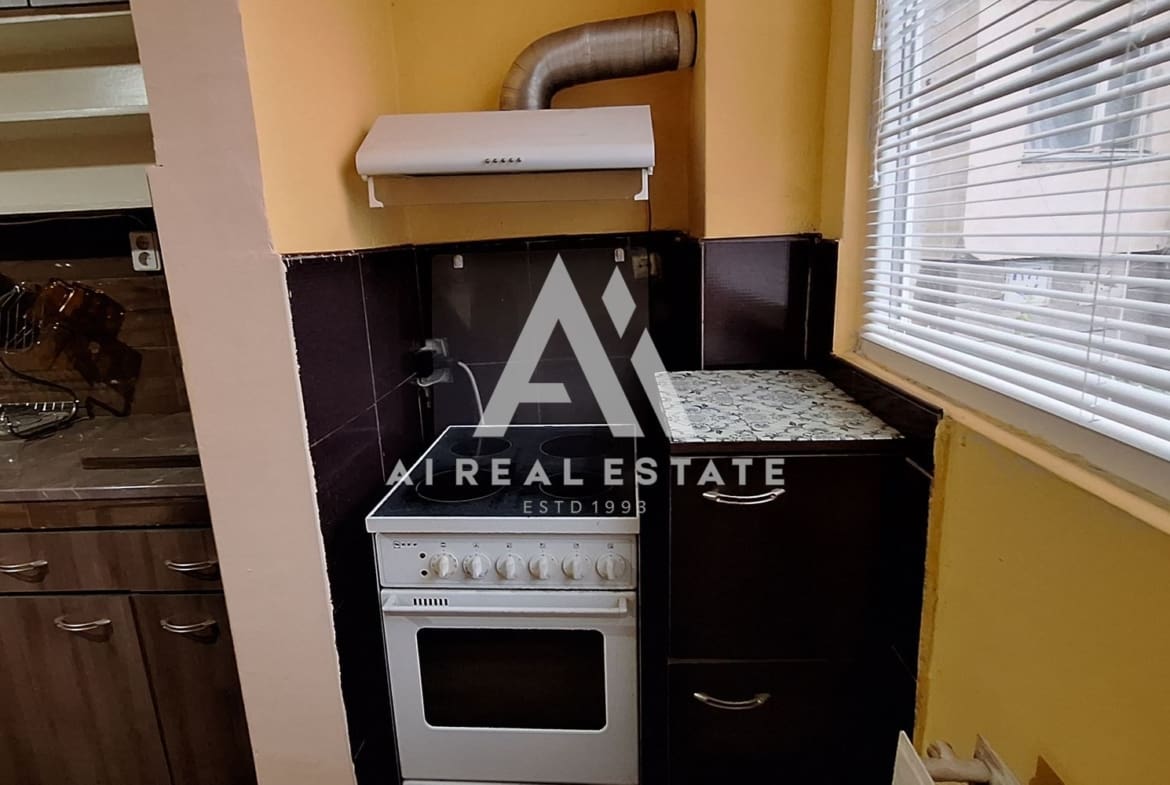 двустаен апартамент под наем - 0