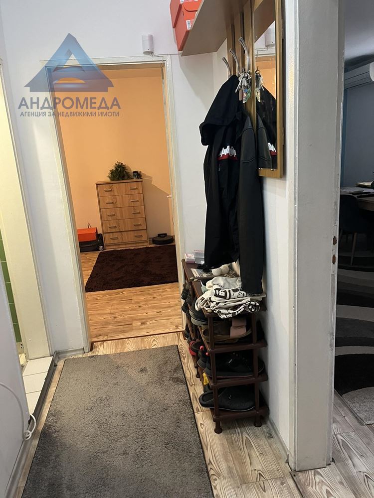 Двустаен апартамент под наем с обзавеждане и оборудване - 0