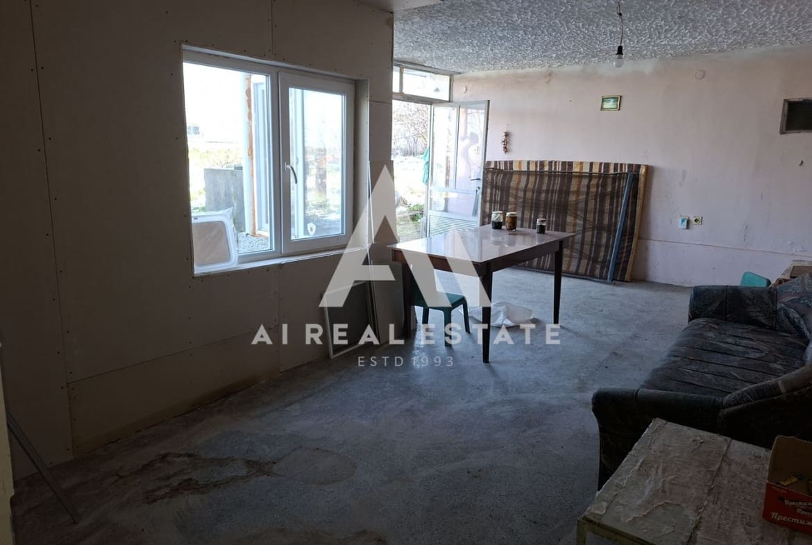 КЪЩА ГР.СЛАВЯНОВО - 0