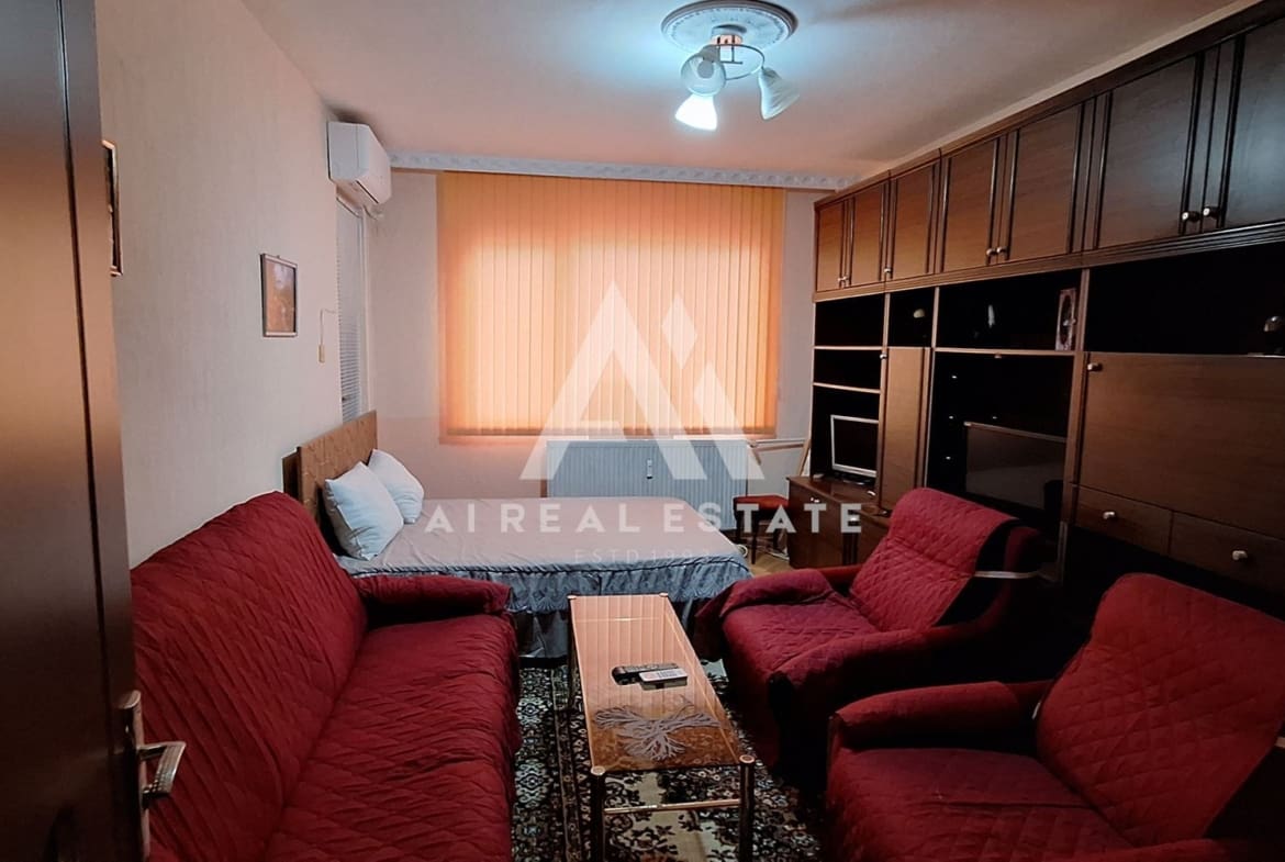 двустаен апартамент под наем - 0