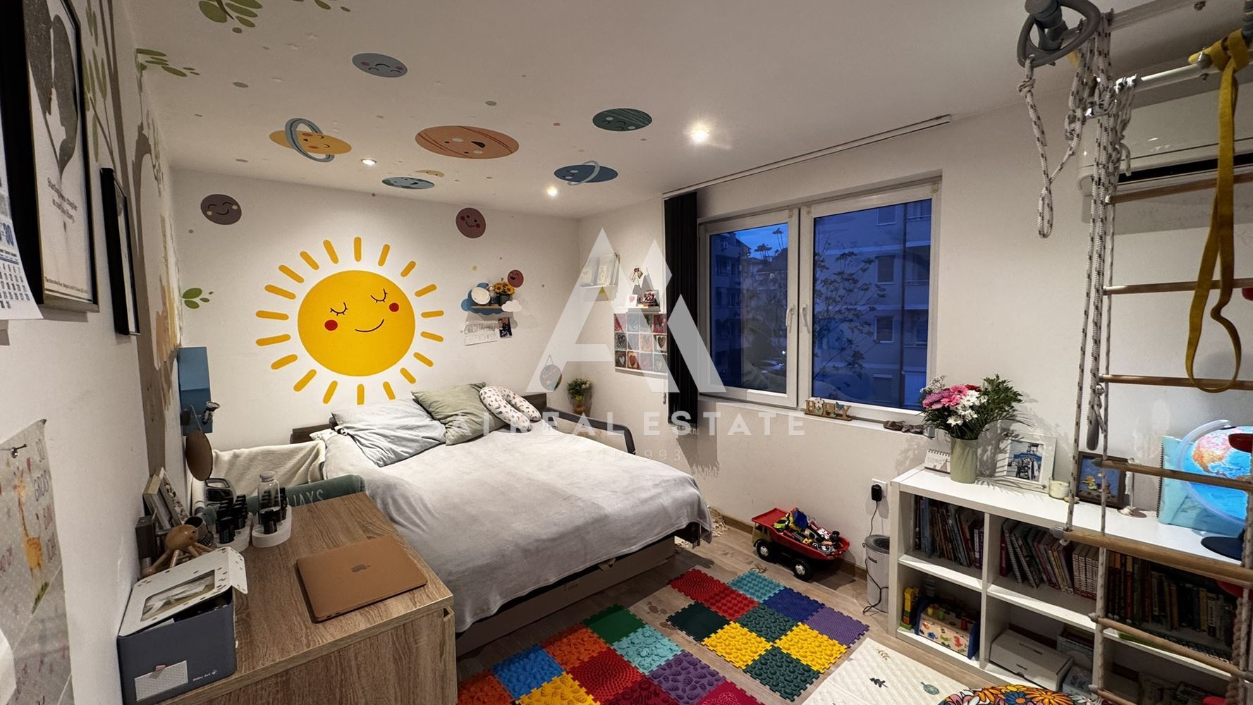 Тристаен апартамент с югоизточно изложение в гр. Плевен - 0