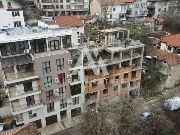 Двустаен апартамент в бутикова сграда Maison 19 - 0