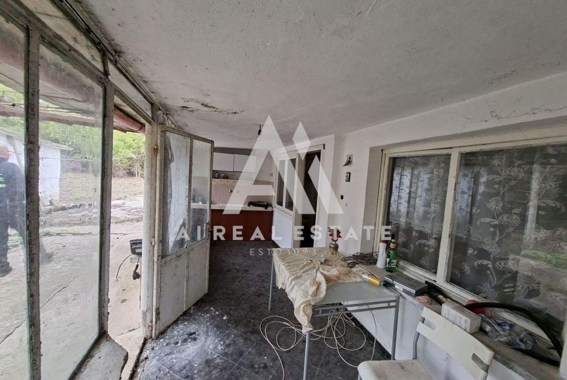 КЪЩА В С.ЯСЕН - 0