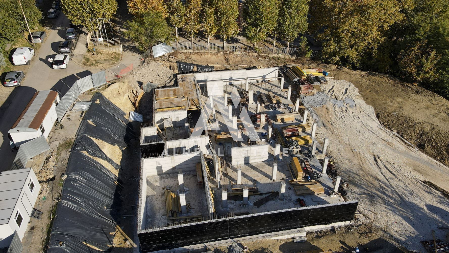 Тристаен в Саут Вю Резиденс - Дружба 1 - 0