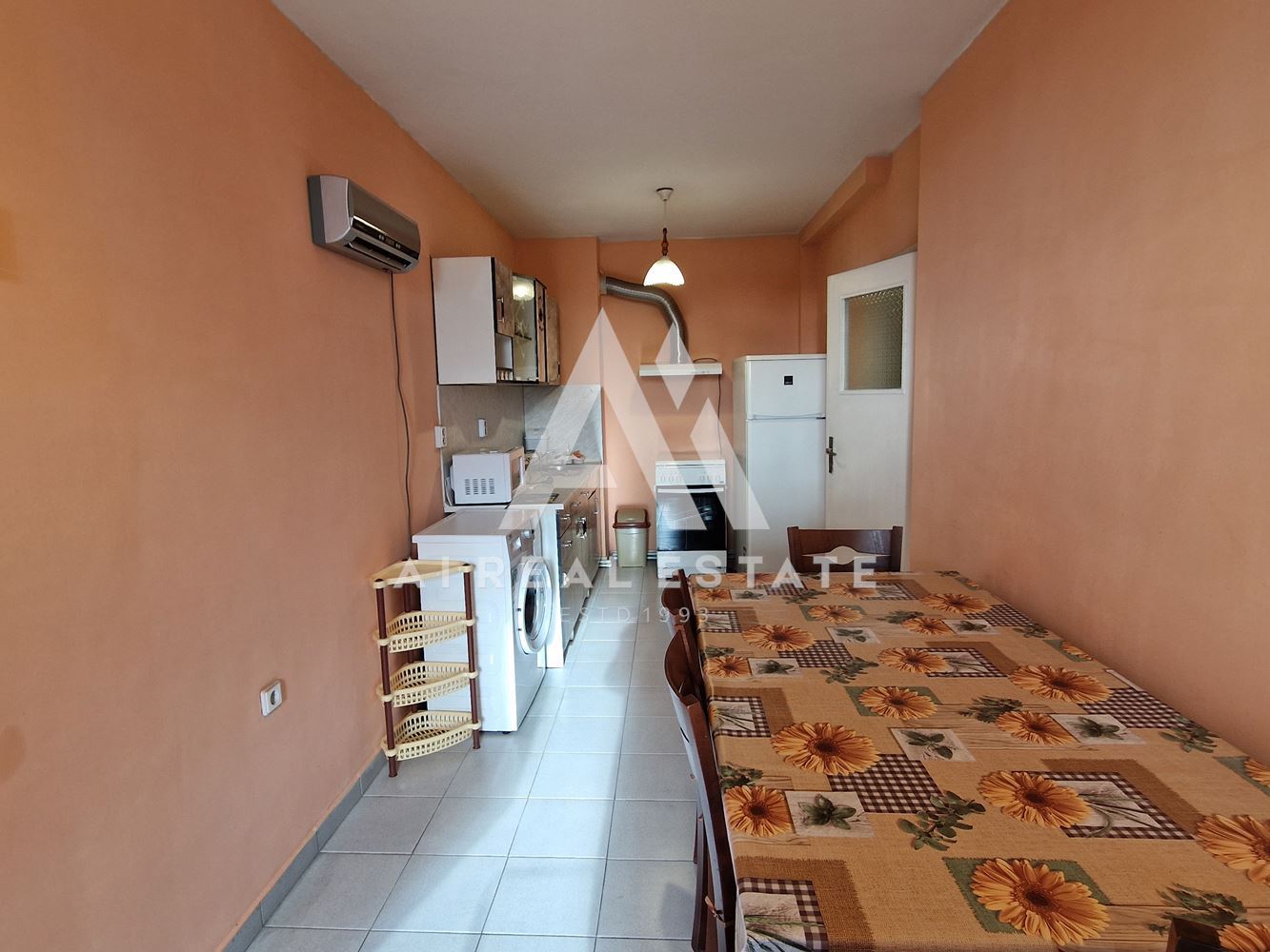 Дава под наем двустаен апартамент - 0