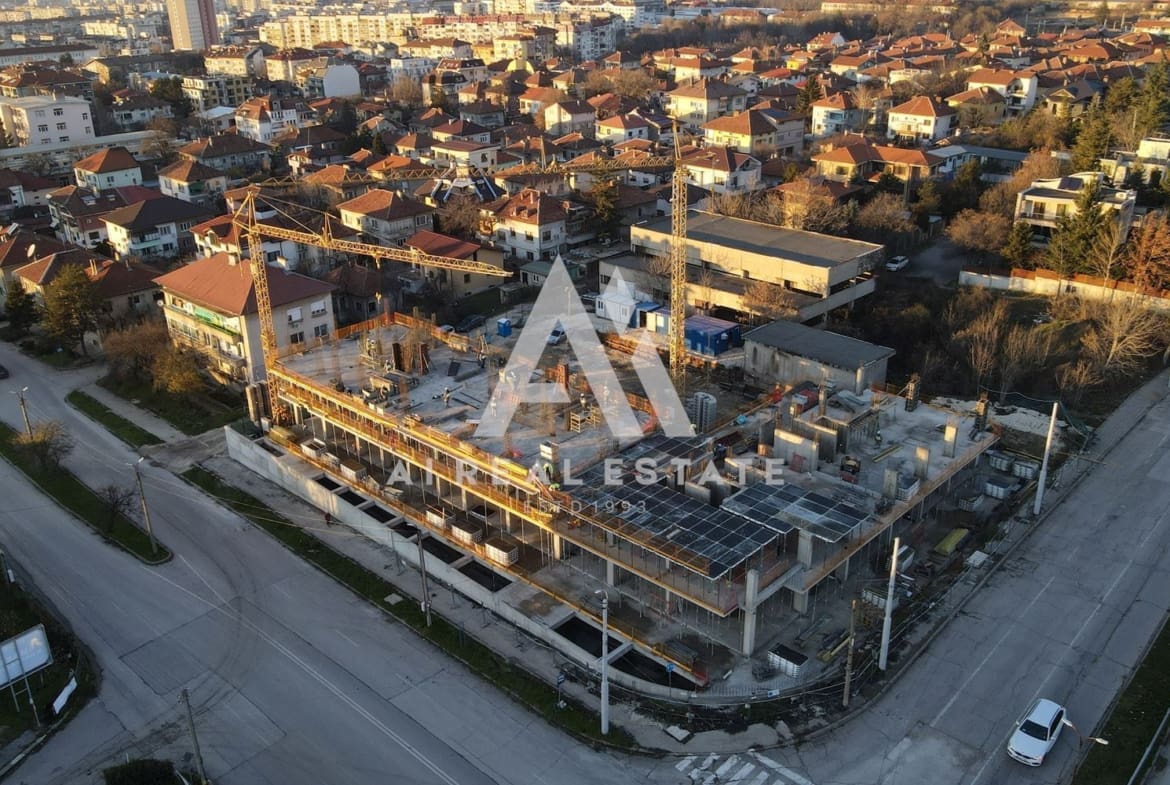 Тристаен апартамент сграда UTOPIA - 0