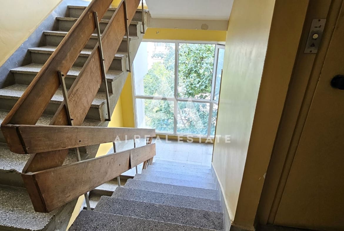 Слънчев двустаен апартамент в жк. Младост 4 - 0