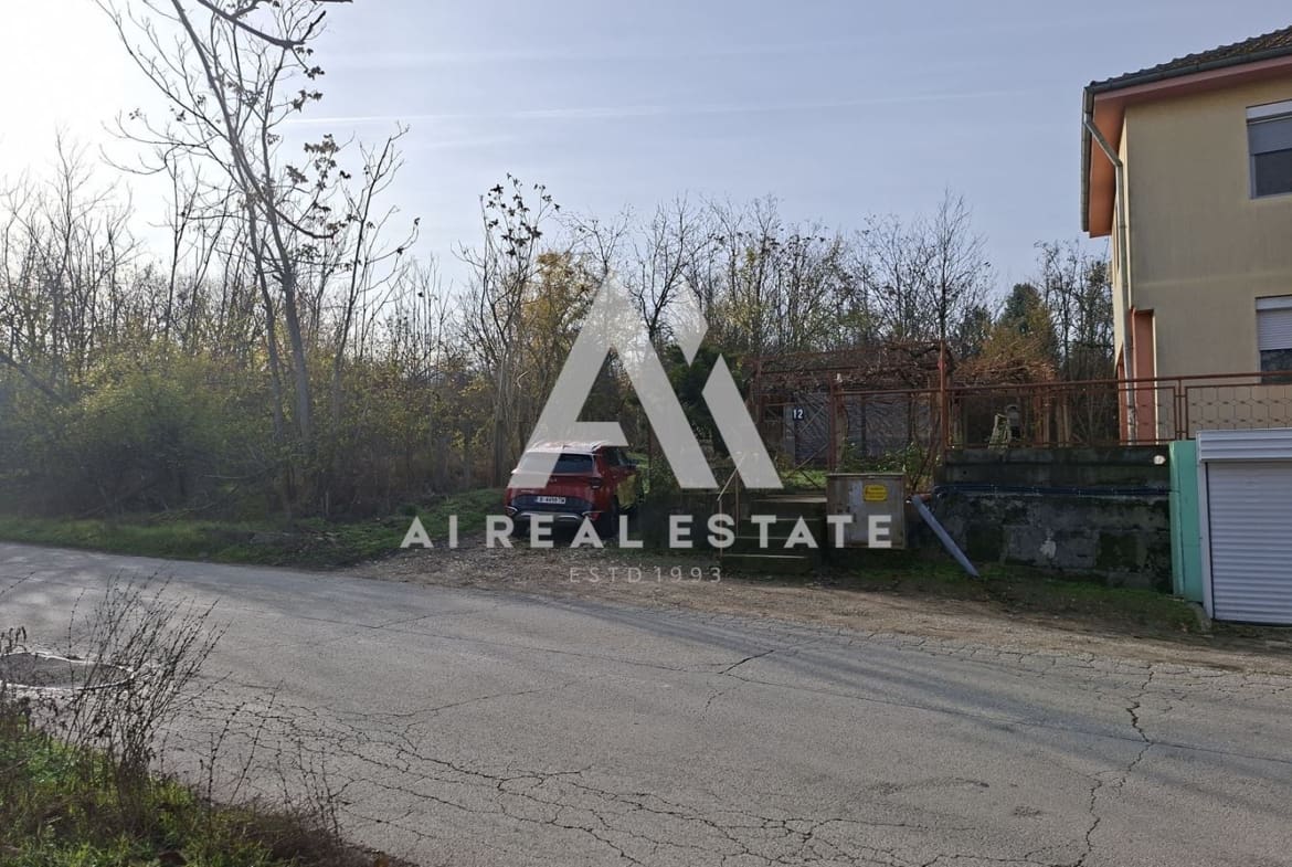 ПАРЦЕЛ СТРАЖАТА - 0