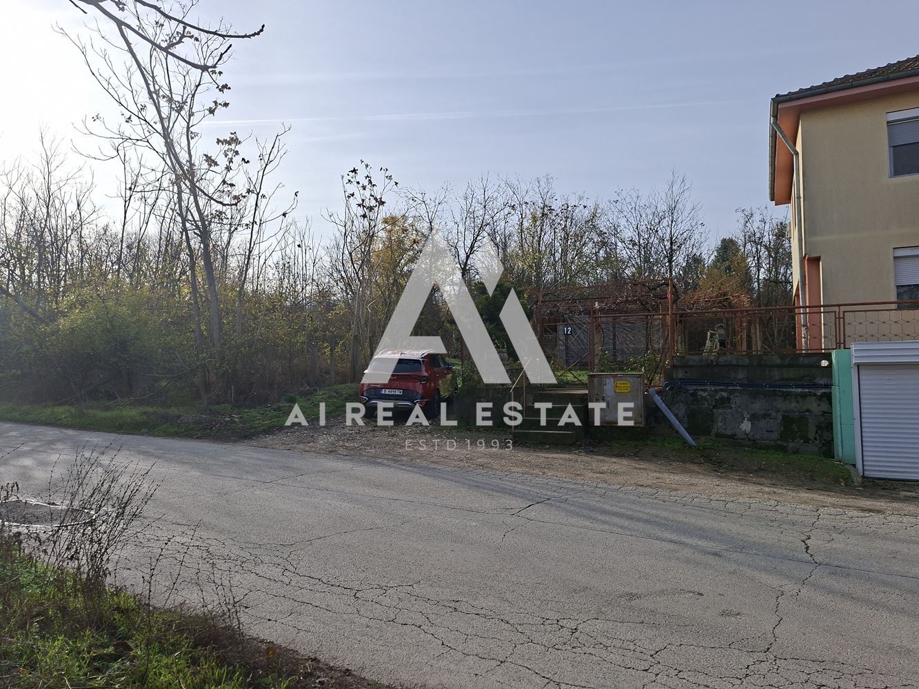 ПАРЦЕЛ СТРАЖАТА - 0