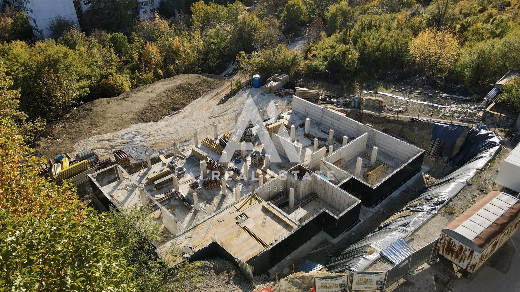 Тристаен в Саут Вю Резиденс - Дружба 1 - 0