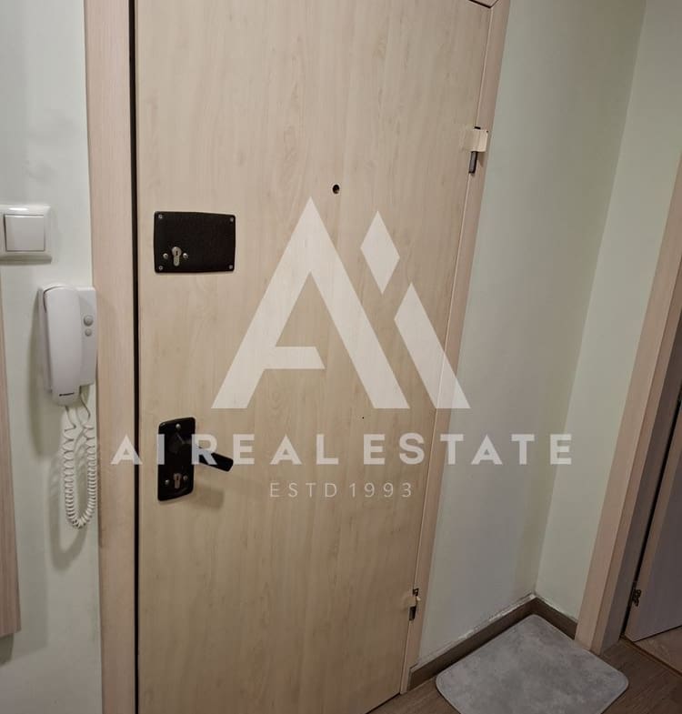 Двустаен апартамент в идеалния център - 0