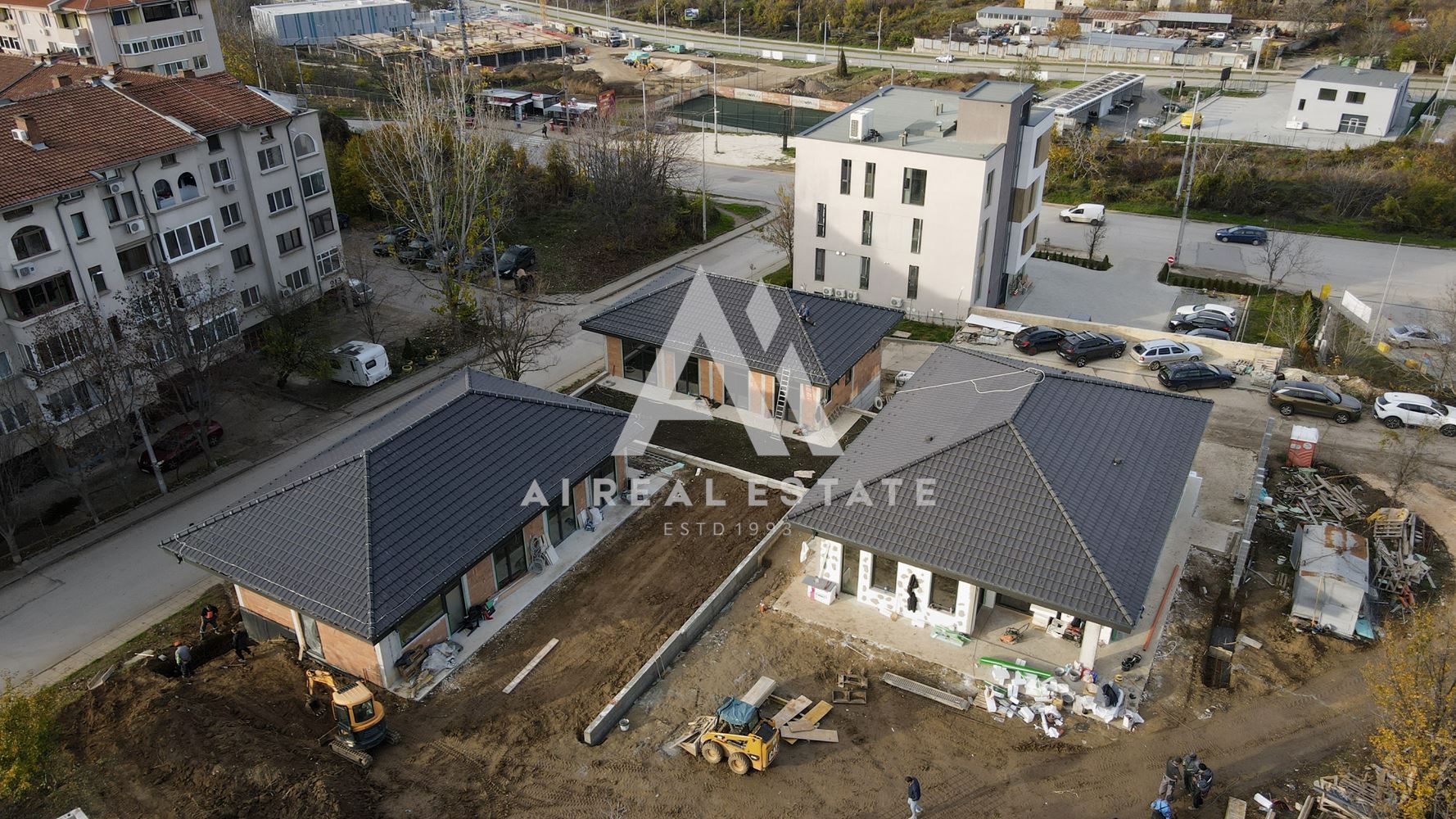 Нова къща с двоен гараж и двор гр.Плевен, ул.Трите бора - АКТ 14 ! - 0