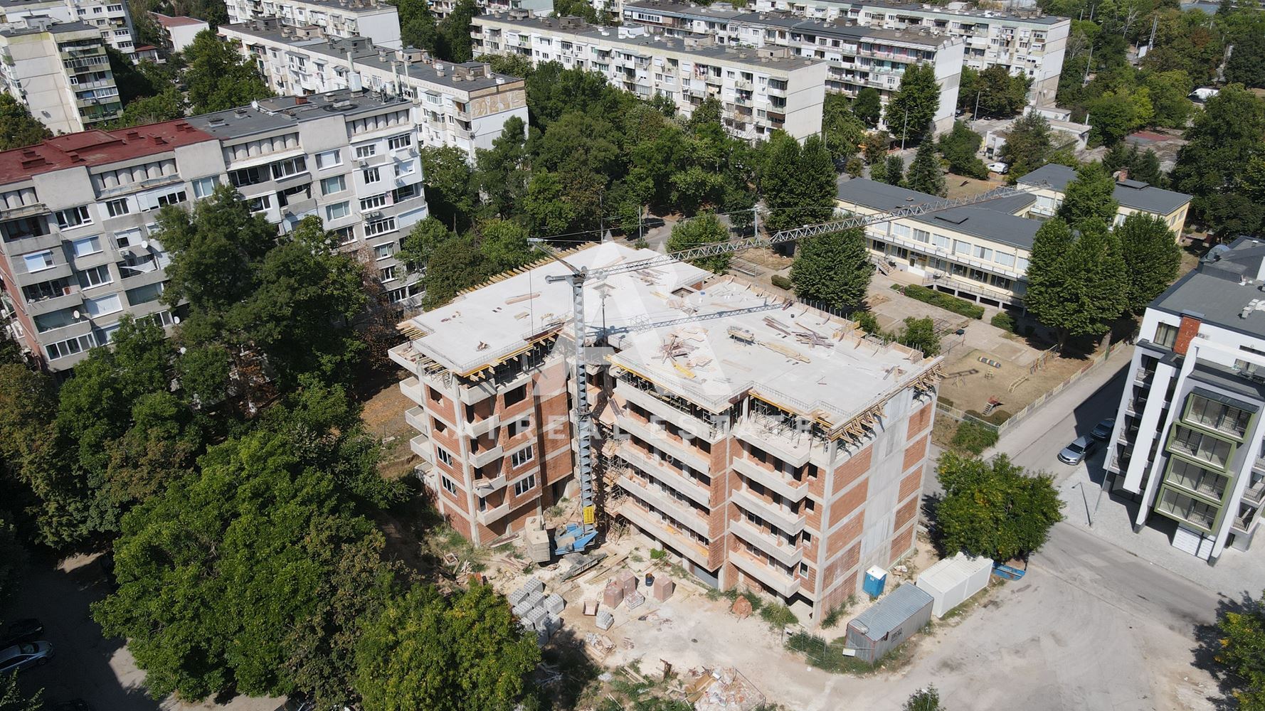 Тристаен в сграда Хармония - ж.к.Сторгозия с акт14! - 0