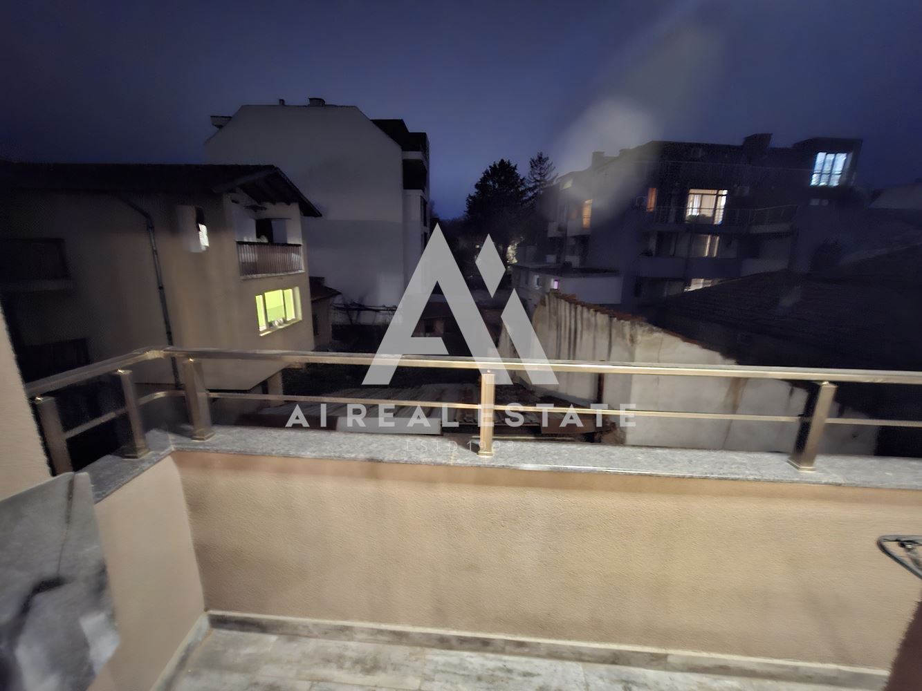 Тристаен апартамент под наем – срещу Медицинския университет ! - 0