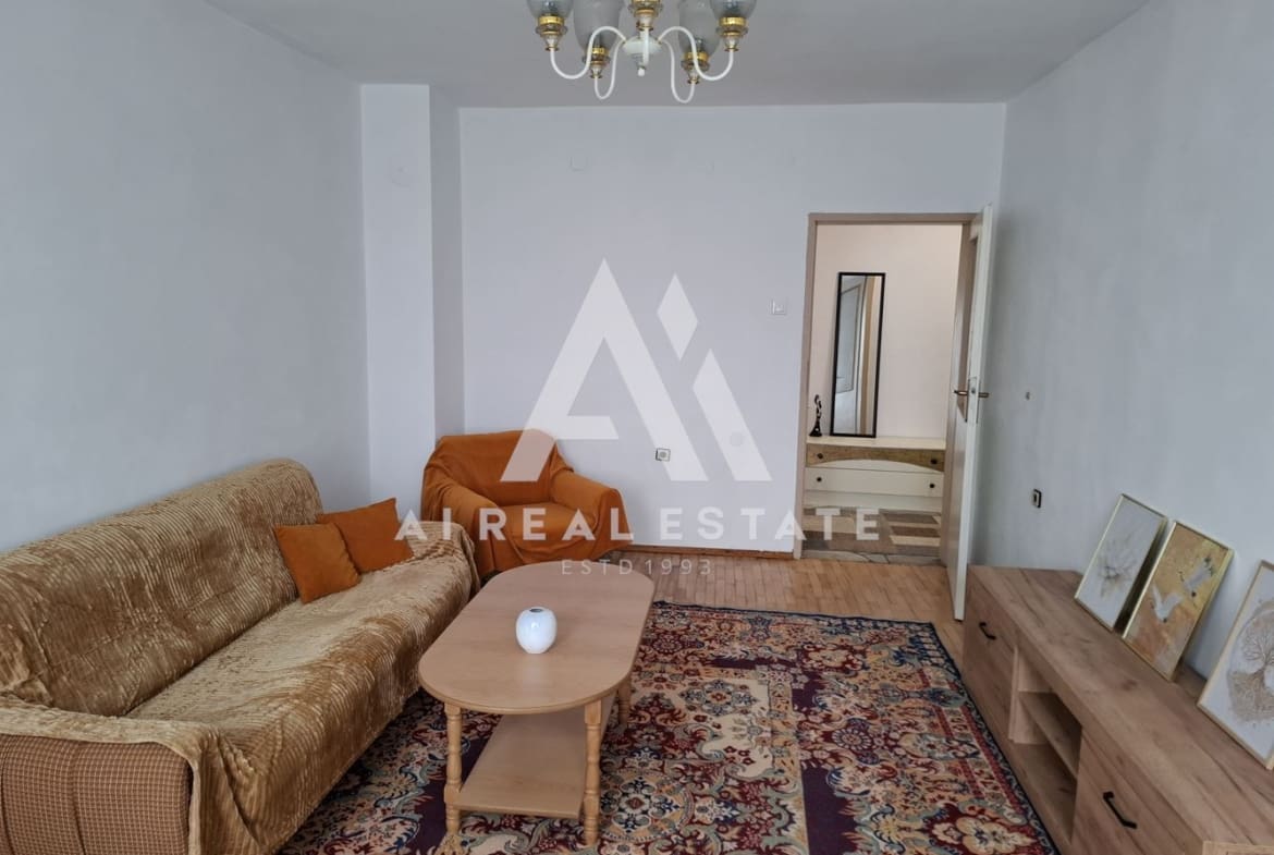 3-стаен апартамент под наем - 0