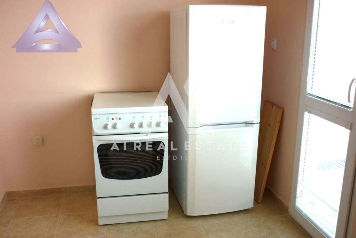 Дава под наем едностаен апартамент - 0