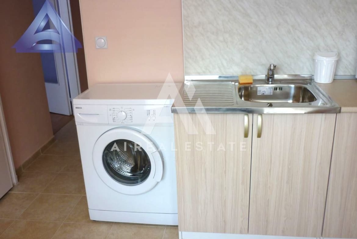 Дава под наем едностаен апартамент - 0