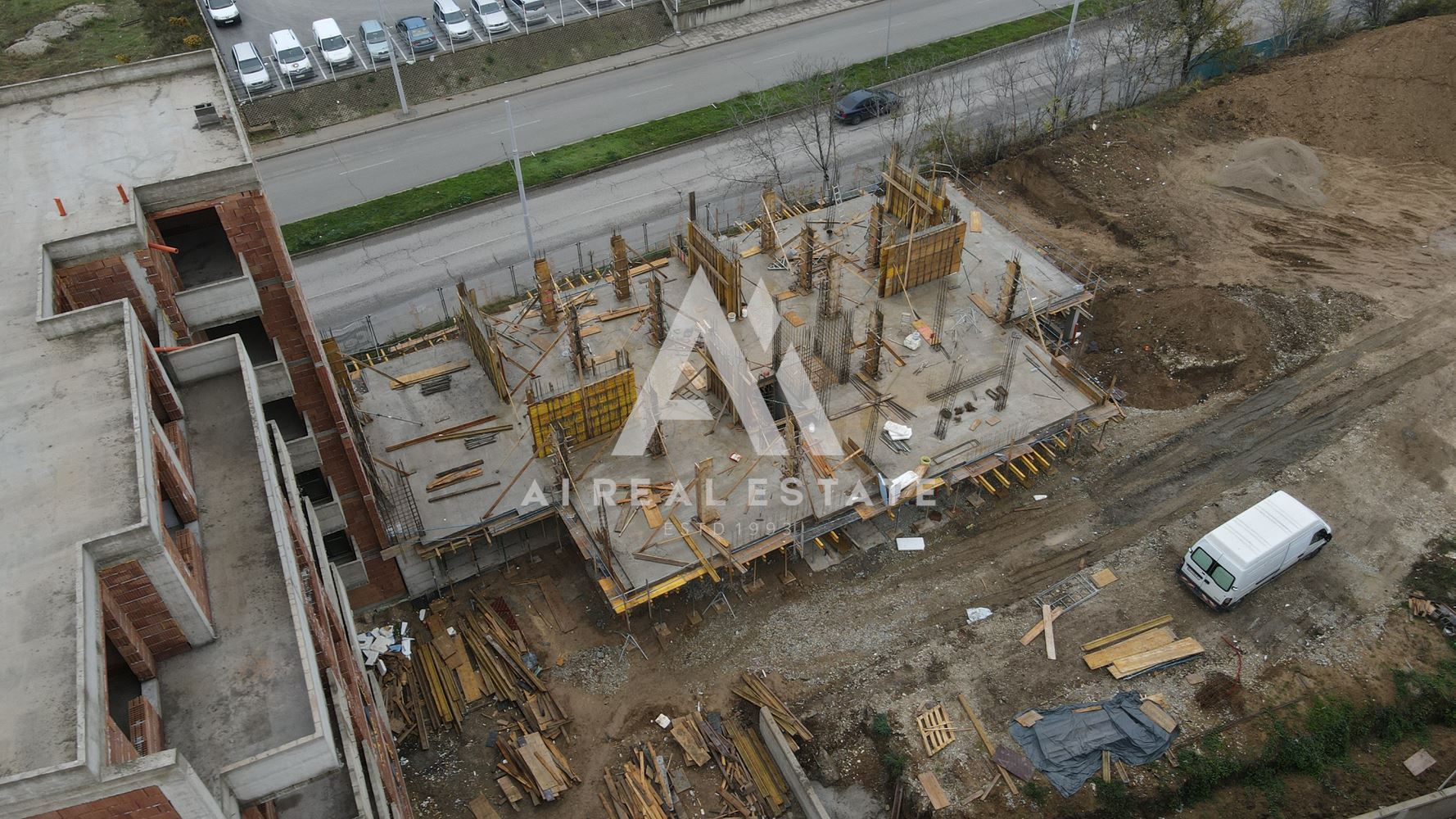 Тристаен апартамент M&G - S.M.4 - 0