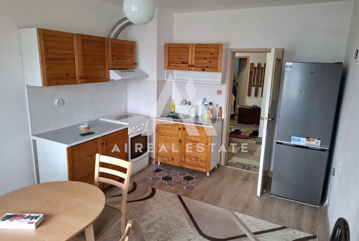 3-стаен апартамент под наем - 0