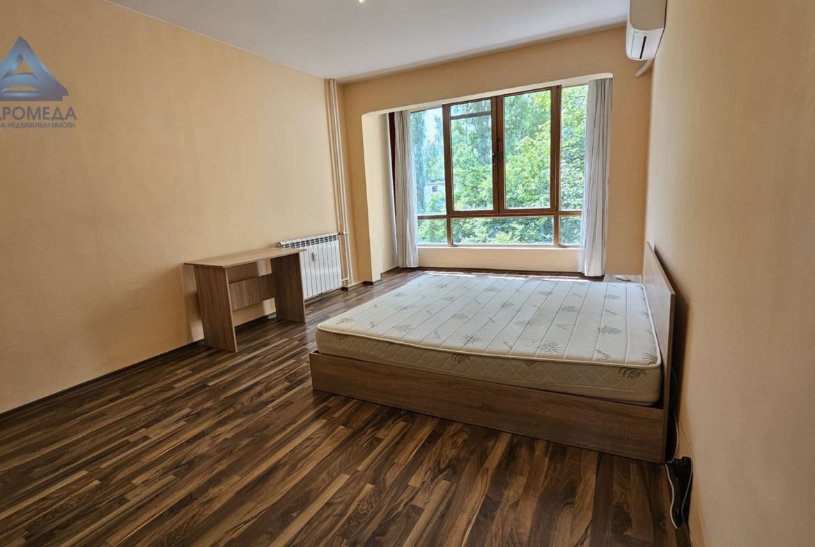 Светъл и топъл тристаен в жк.Овча купел 2 - 0