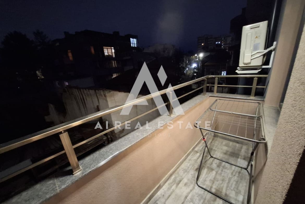 Тристаен апартамент под наем – срещу Медицинския университет ! - 0