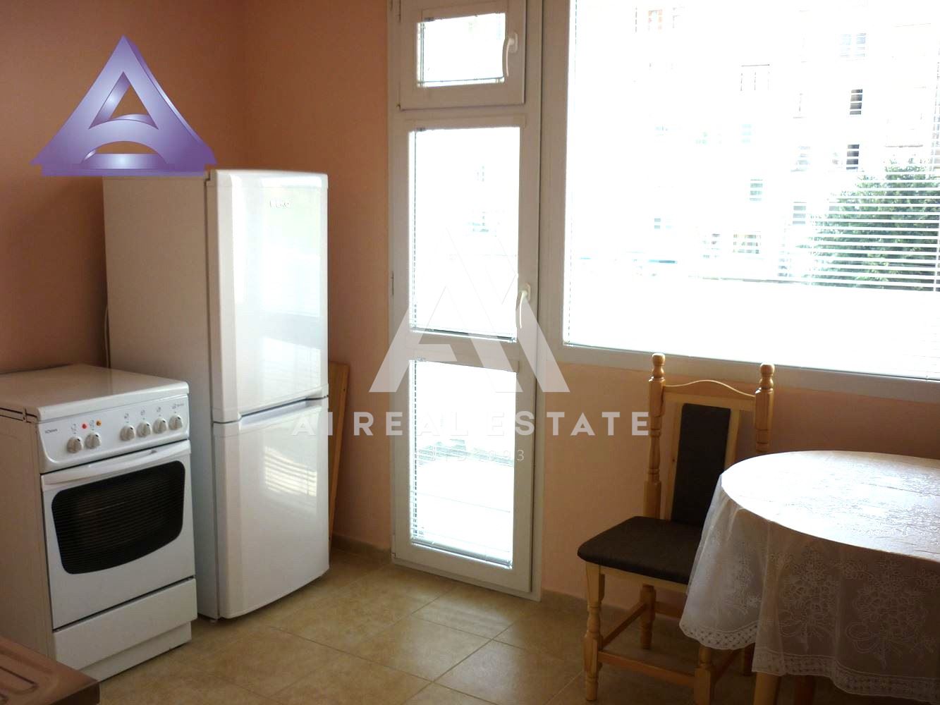 Дава под наем едностаен апартамент - 0