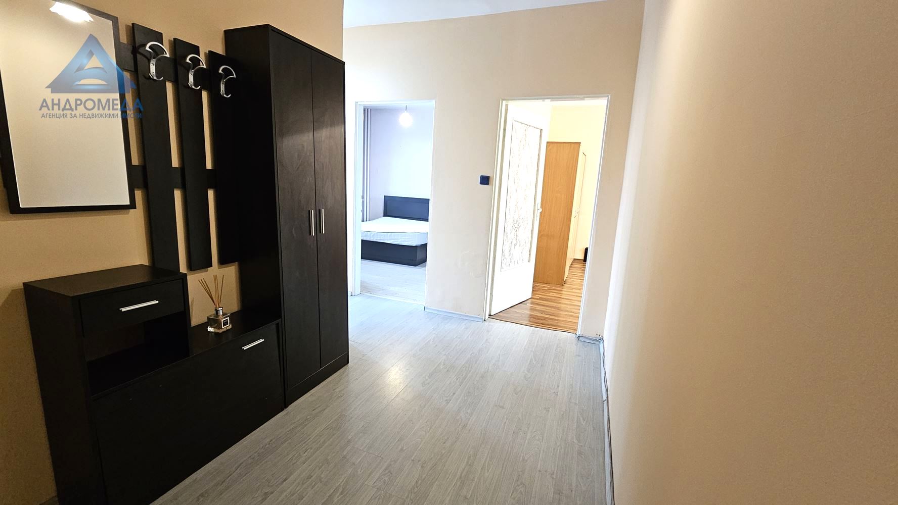 Топъл и светъл двустаен в жк. Овча купел 2 - 0