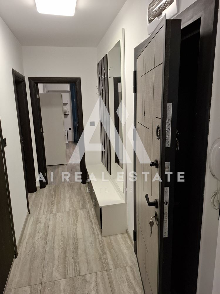 Тристаен апартамент под наем – срещу Медицинския университет ! - 0