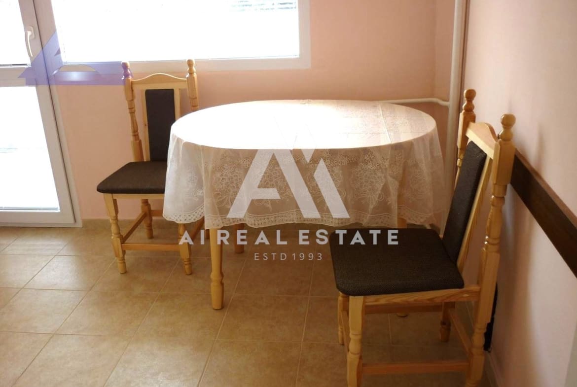 Дава под наем едностаен апартамент - 0