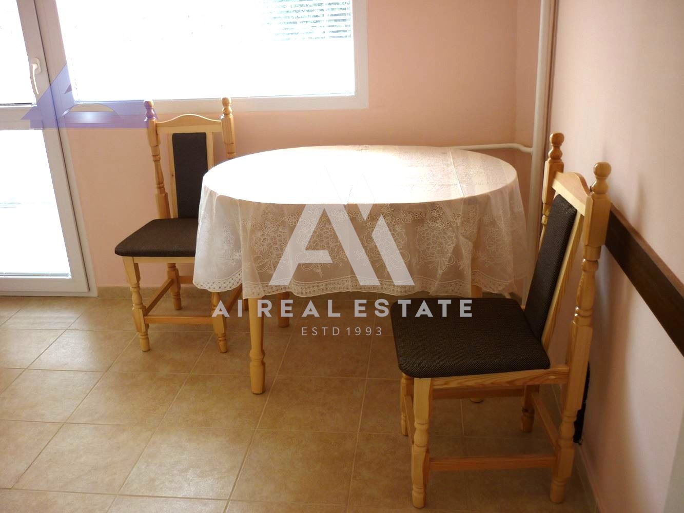 Дава под наем едностаен апартамент - 0