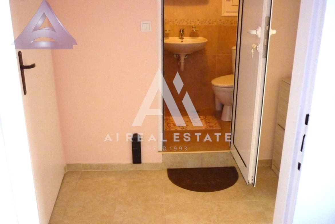 Дава под наем едностаен апартамент - 0