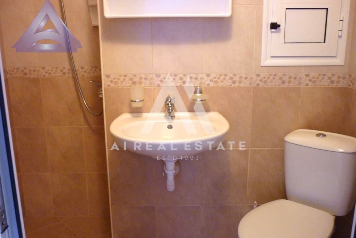 Дава под наем едностаен апартамент - 0