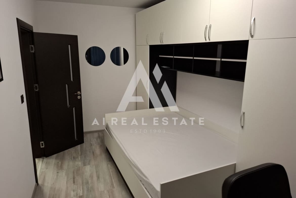 Тристаен апартамент под наем – срещу Медицинския университет ! - 0