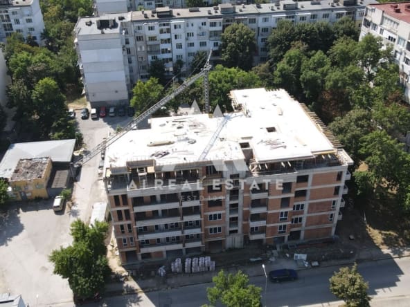 Тристаен в сграда Хармония - ж.к.Сторгозия с акт14! - 0