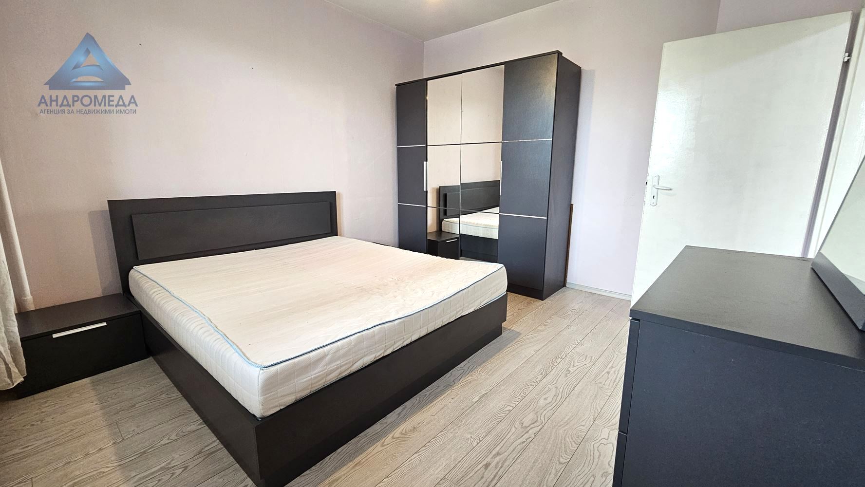 Топъл и светъл двустаен в жк. Овча купел 2 - 0