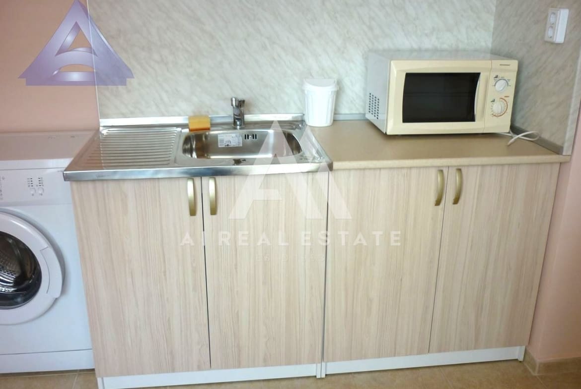 Дава под наем едностаен апартамент - 0