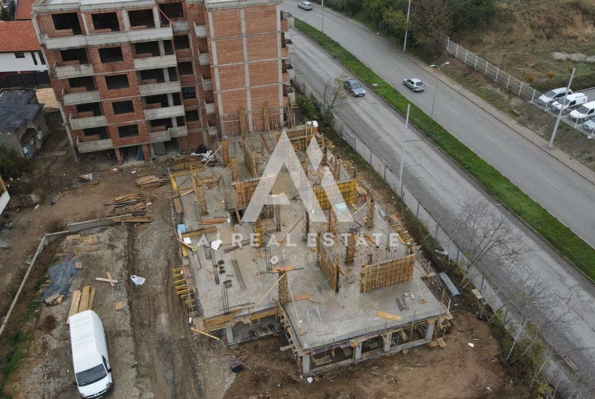 Тристаен апартамент M&G - S.M.4 - 0