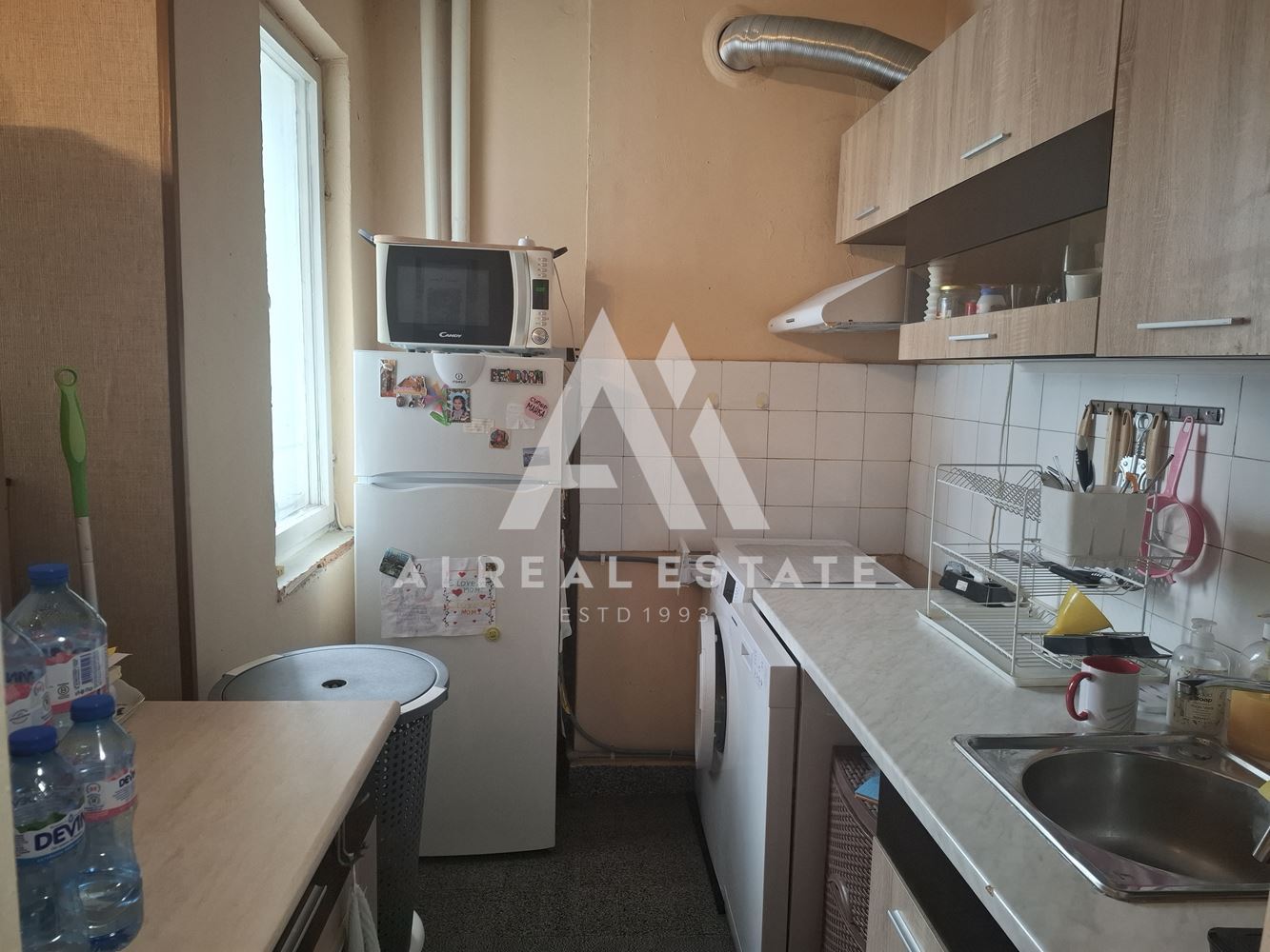 Двустаен апартамент, тухла, идеален център - 0