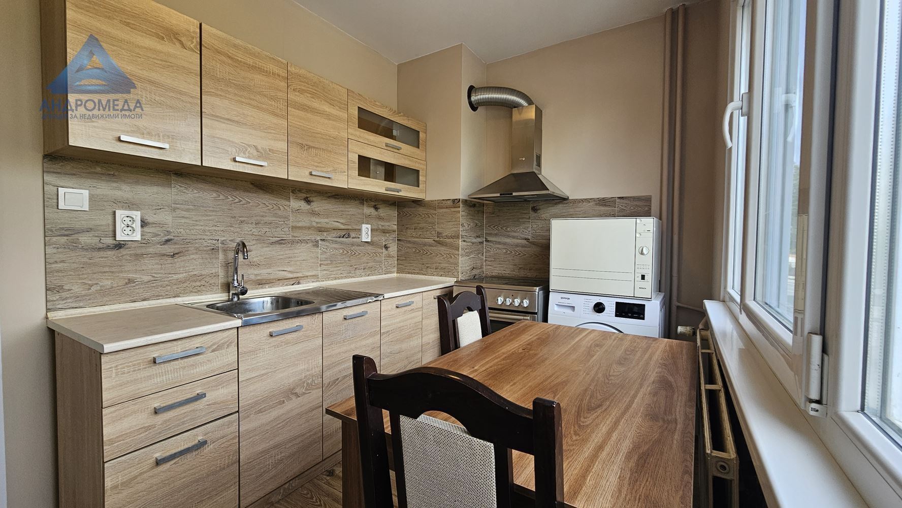 Топъл и светъл двустаен в жк. Овча купел 2 - 0