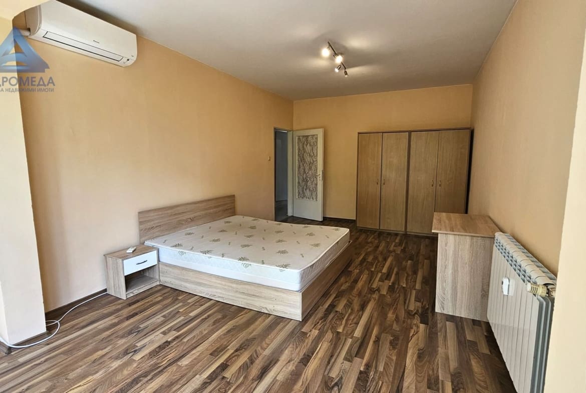 Топъл и светъл двустаен в жк. Овча купел 2 - 0