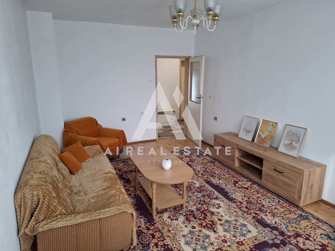 3-стаен апартамент под наем - 0